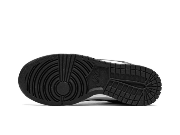 Nike Dunk Low Next Nature Panda